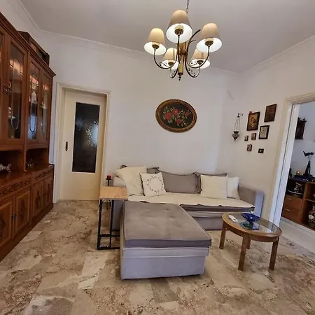 Aeolus House Апартаменты