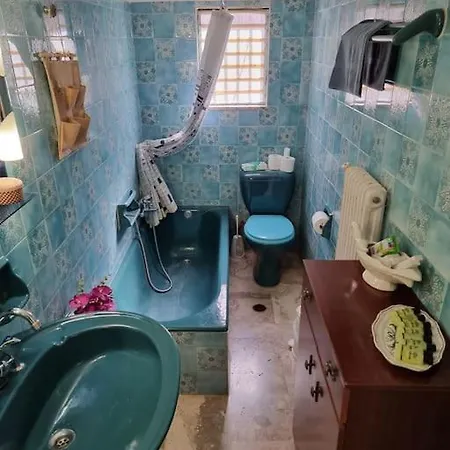 Апартаменты Aeolus House *